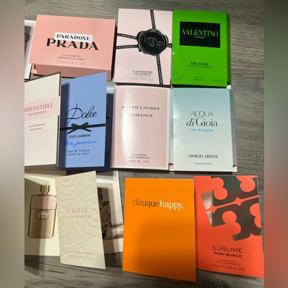 Fragrance Sample Bundle - Picture 3 of 14